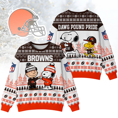 CLE Premium NFL Snoopy Winter SweatShirt DDT CTND