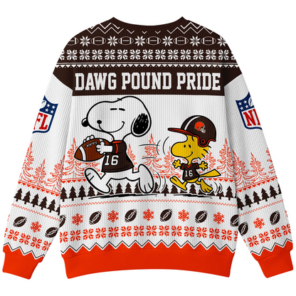 CLE Premium NFL Snoopy Winter SweatShirt DDT CTND