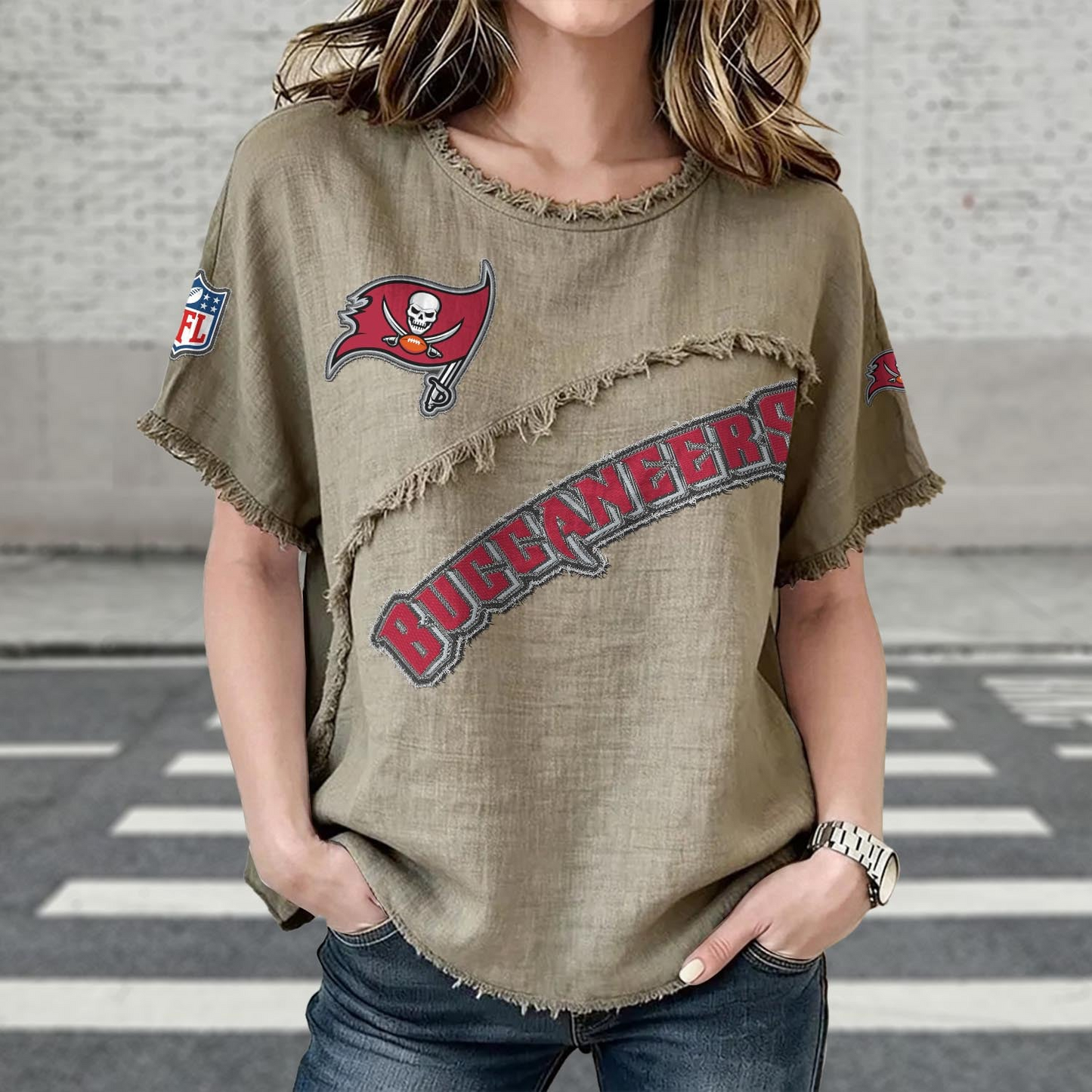 TB x NFL Womenƒ??s Vintage O-Neck 2905 DatND DVT